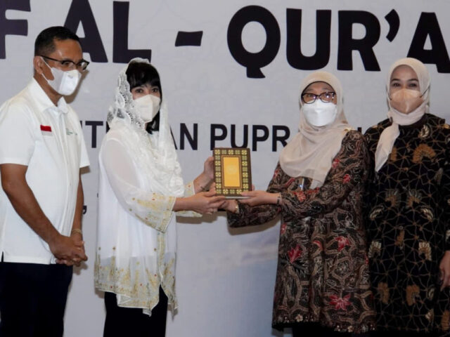 Yayasan Sinar Mas Wakafkan Ribuan Al Quran untuk PBNU dan IPNU